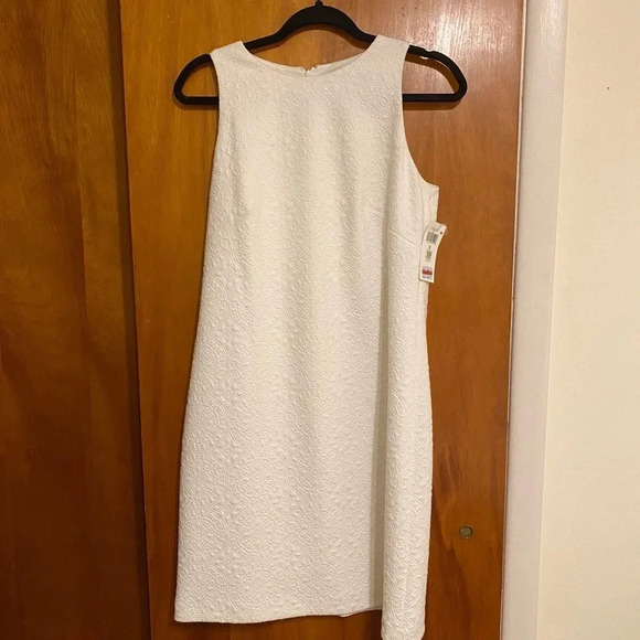 Ralph Lauren Classic Sheath Sleeveless White Embossed Print Lined Dress, Size 6 - Picture 1 of 8
